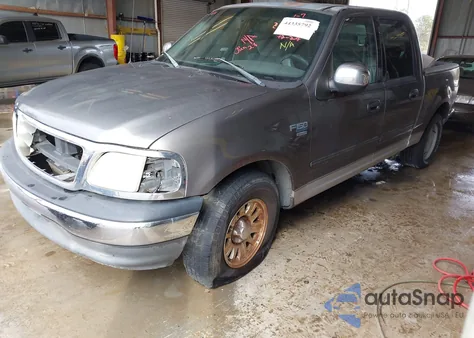 2002 Ford F-150 Lariat/Xlt z USA, uszkodzony, nr VIN 1FTRW07652KB35711